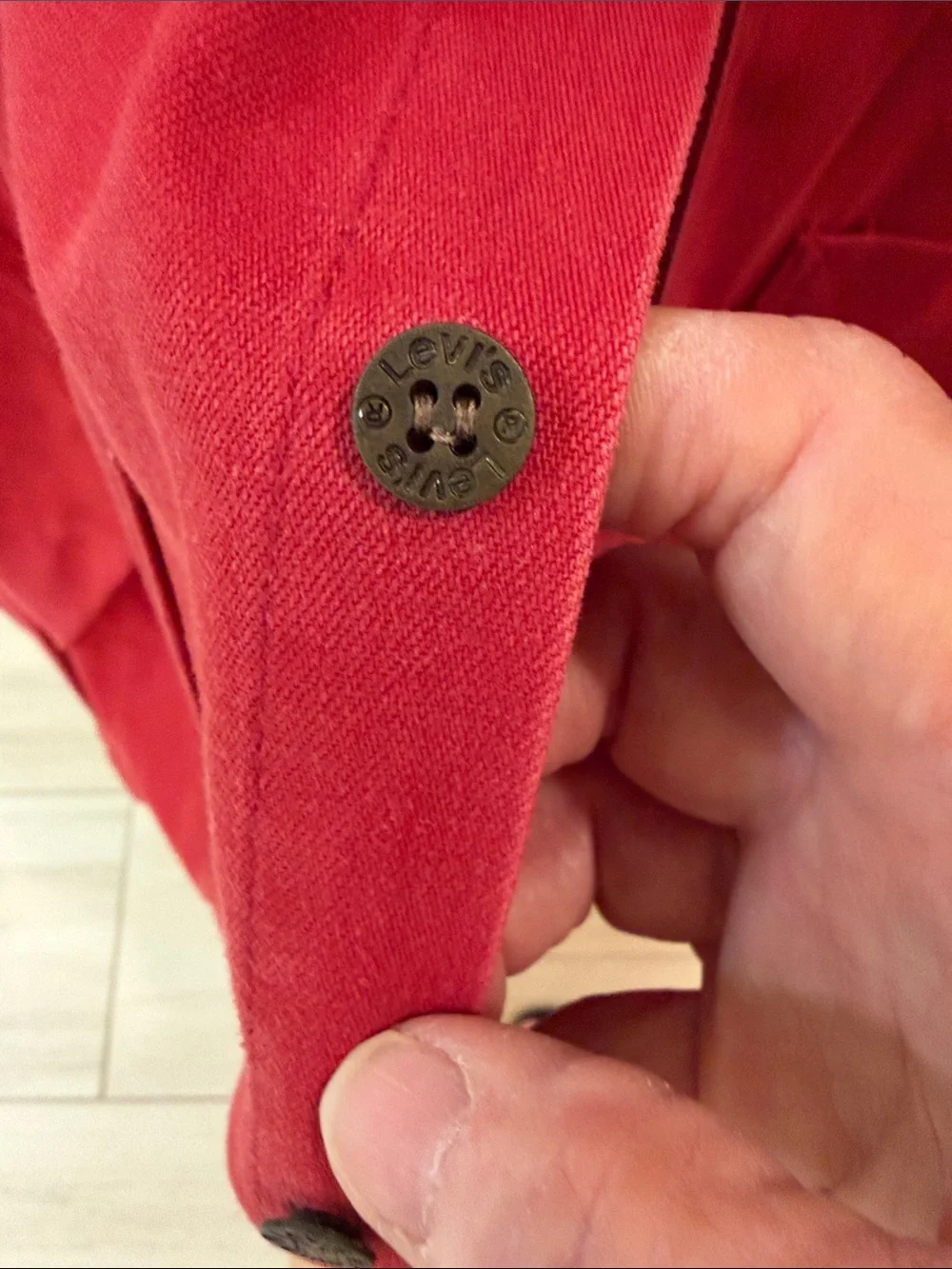 Levi's Vintage 90’s Men's Casual Button-Down Shirt — Red